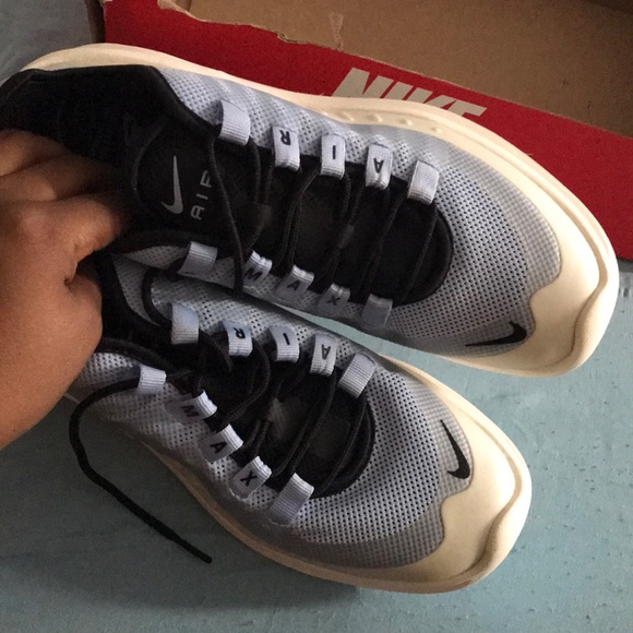 Air max Nike shoes ! - Picture 2 of 5